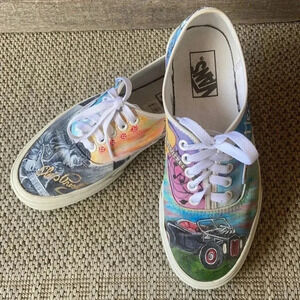 🎉HOST PICK* Custom painted ‘ ELVIS PRESLEY ‘ Vans!